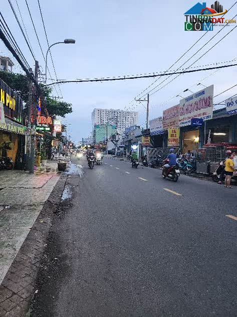Bán nhà đất Đường Bình Long – Phường cũ Bình Hưng Hòa A Quận Bình Tân – Thành phố Hồ Chí Minh 400 m² 43 tỷ
