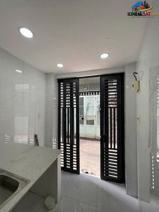 Bán nhà đất Đường Cách Mạng Tháng Tám – Phường cũ Không xác định Quận 10 – Thành phố Hồ Chí Minh 6m² 1.2 tỷ