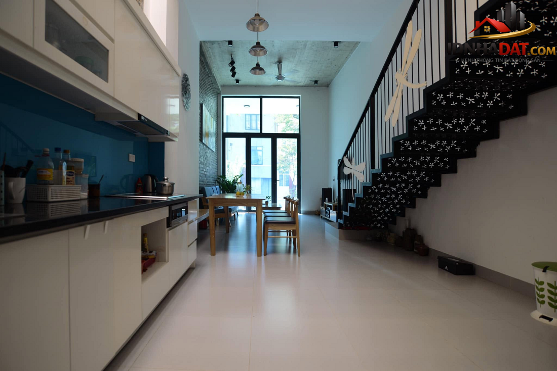 Nhà hướng Tây tại Vĩnh Phúc: Bẫy nắng và dựng phễu đón gió cho đất hẹp- Ảnh 10. Nhà hướng Tây tại Vĩnh Phúc: Bẫy nắng và dựng phễu đón gió cho đất hẹp- Ảnh 10.