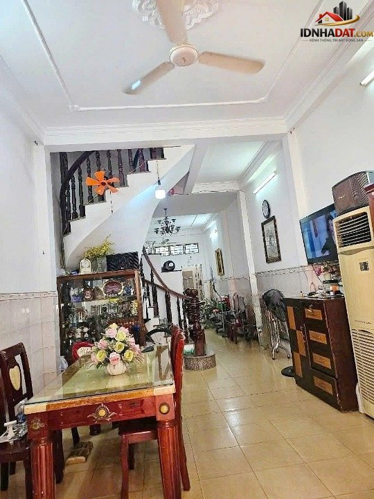 Nhà đẹp ngay trường võ văn kiệt đường Bến Bình Đông – Phường cũ Phú Định Quận 8 – Phường mới Phú Định – Thành phố Hồ Chí Minh diện tích 64m2 giá 7.1 tỷ
