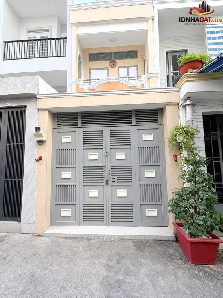 Nhà shhc hẻm 6m oto quay đầu kinh doanh tại nhà được hưng phú p10q8 – Đường Hưng Phú – Phường cũ 10 Quận 8 – Phường mới 10 – Thành phố Hồ Chí Minh – Diện tích 40m2 – Giá 5.3 tỷ
