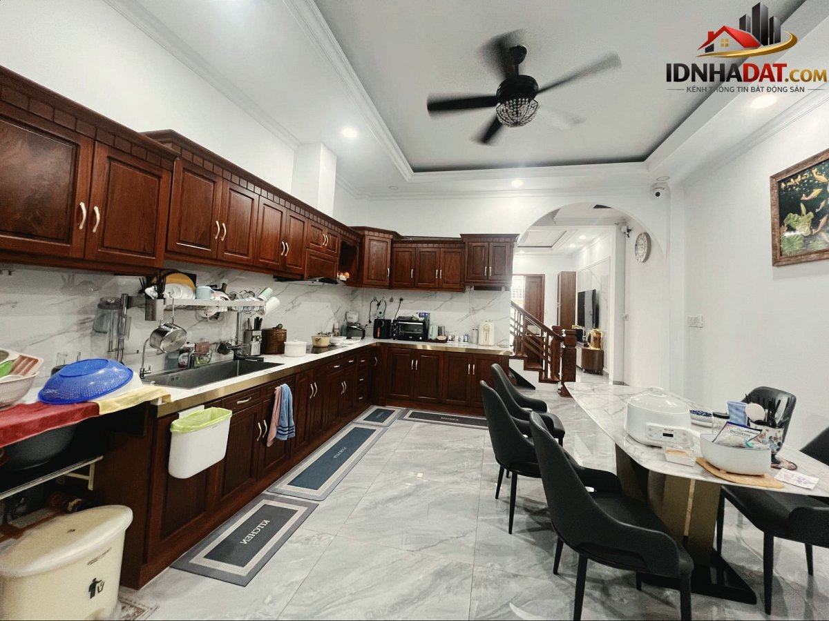 MTKD nhà mới 7 tầng , thang máy , hầm 5x 20M – Trục chính Lê Văn Quới Bán nhà đất Đường Lê Văn Quới – Phường cũ Bình Trị Đông B – Quận Bình Tân – Phường mới Bình Trị Đông – Thành phố Hồ Chí Minh 100m2 23 tỷ