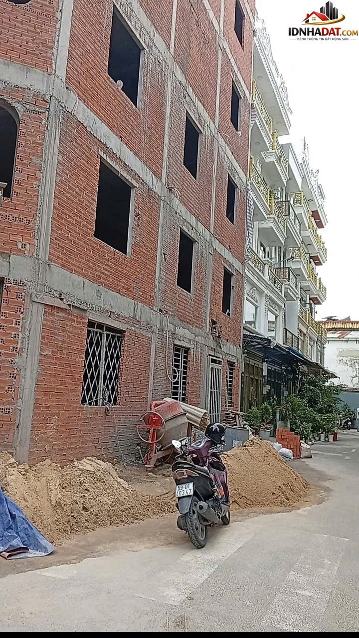Nhà lô góc hxh, có thang máy, 64m2, 14 tỷ – Bán nhà đất Đường Lê Văn Quới – Phường cũ Bình Hưng Hòa – Quận Bình Tân – Thành phố Hồ Chí Minh