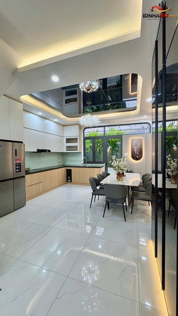 Giảm ngay 1 tỷ, nhà cạnh phú mỹ hưng, có tháng máy, full nội thất, chỉ 16.5 tỷ – Bán nhà đất Đường Hoàng Quốc Việt – Phường cũ Phú Thuận Quận 7 – Phường mới Phú Thuận – Thành phố Hồ Chí Minh