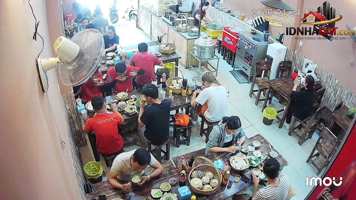 Sang nhượng quán cơm văn phòng và gia đình Đường CN1 – Phường cũ Tây Thạnh Quận Tân Phú – Phường mới Tây Thạnh – Thành phố Hồ Chí Minh diện tích 100m2 giá 200 triệu