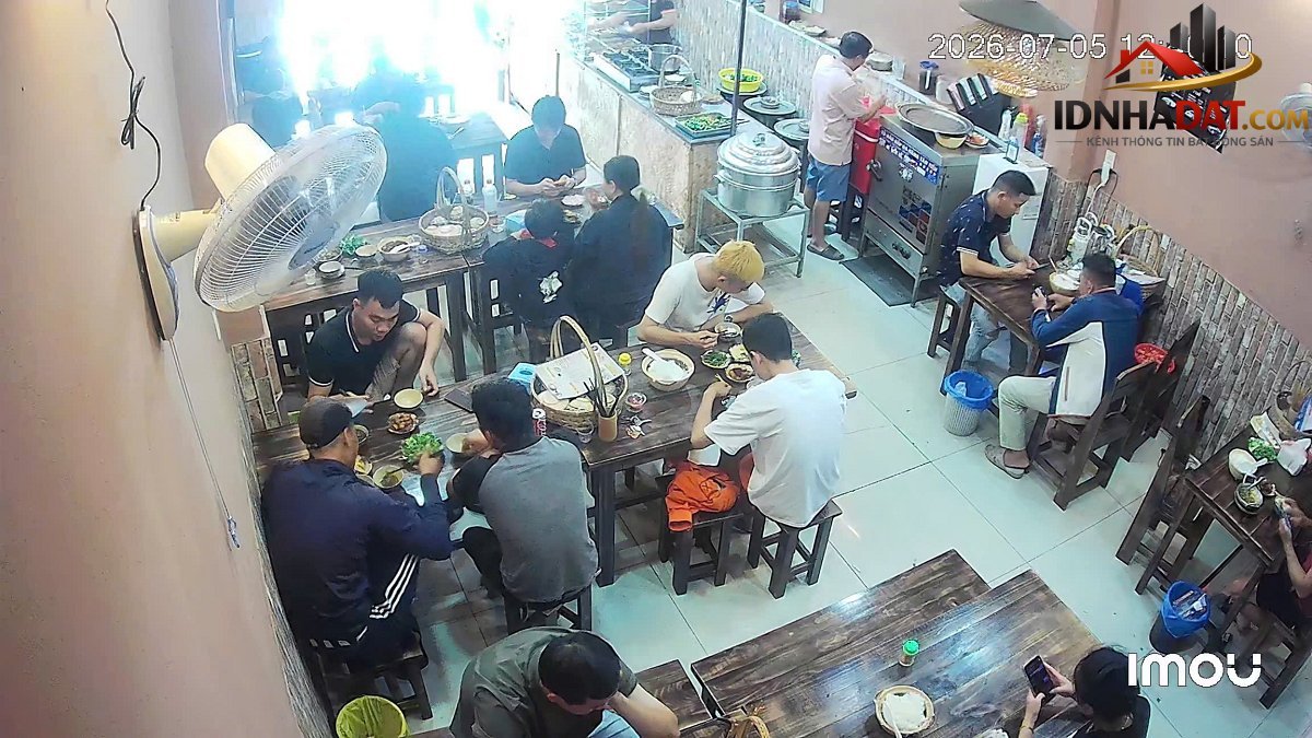 Sang nhượng quán cơm văn phòng và gia đình Đường CN1 – Phường cũ Tây Thạnh Quận Tân Phú – Phường mới Tây Thạnh – Thành phố Hồ Chí Minh diện tích 100m2 giá 200 triệu