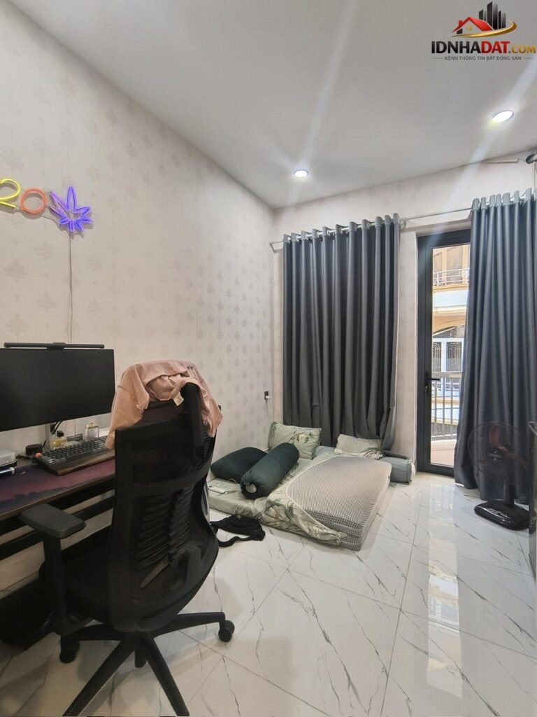 Lê Văn Sỹ 35m2 hẻm xe tải thông 3 tầng 4pn 7.999 tỷ – Bán nhà đất Đường Lê Văn Sỹ – Phường cũ 13 – Quận 1 – Phường mới 13 – Thành phố Hồ Chí Minh