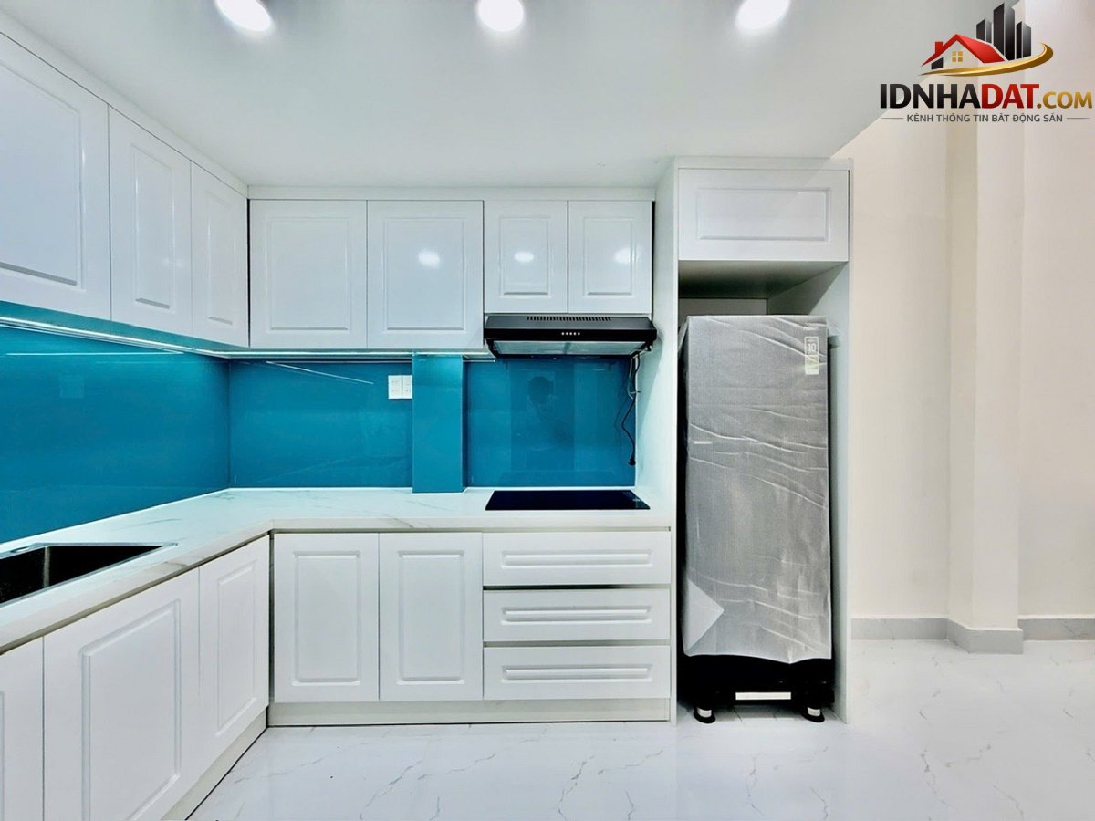 Nhỉnh 6 tỷ – 40m ra mặt tiền nguyễn trọng tuyển – hẻm 4m – 3pn – 32m2 Bán nhà đất Đường Nguyễn Trọng Tuyển – Phường cũ 13 Quận Tân Bình – Phường mới 13 – Thành phố Hồ Chí Minh