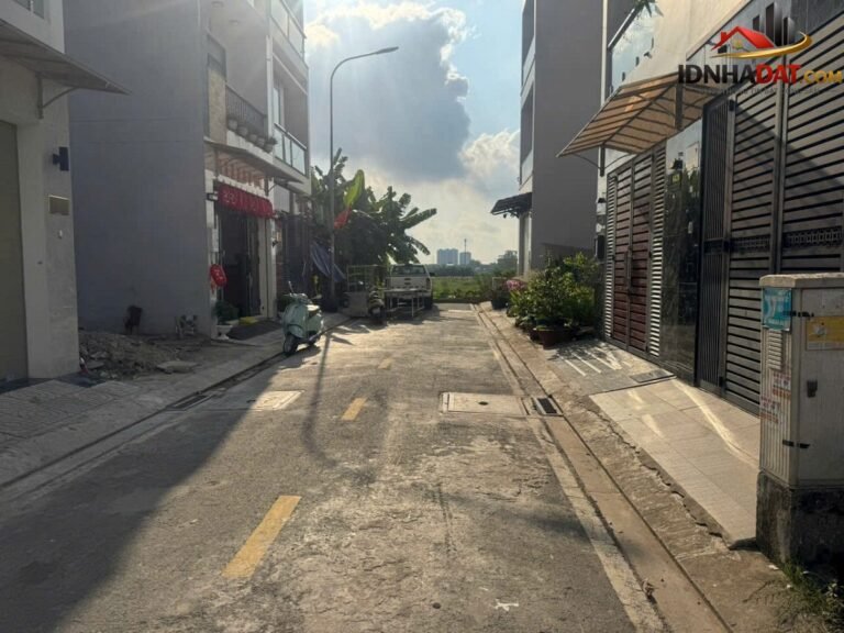 Sót lại lô đất khu phân lô tỉnh lộ 10 đường nhựa 7… – Bán đất Quận Bình Tân – TP Hồ Chí Minh giá 3 – 5 tỷ