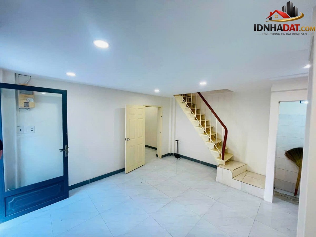 Bán nhà đất Đường Nguyễn Hiền – Phường cũ 4 Quận 3 – Phường mới 4 – Thành phố Hồ Chí Minh diện tích 36m2 giá 10.9 tỷ
