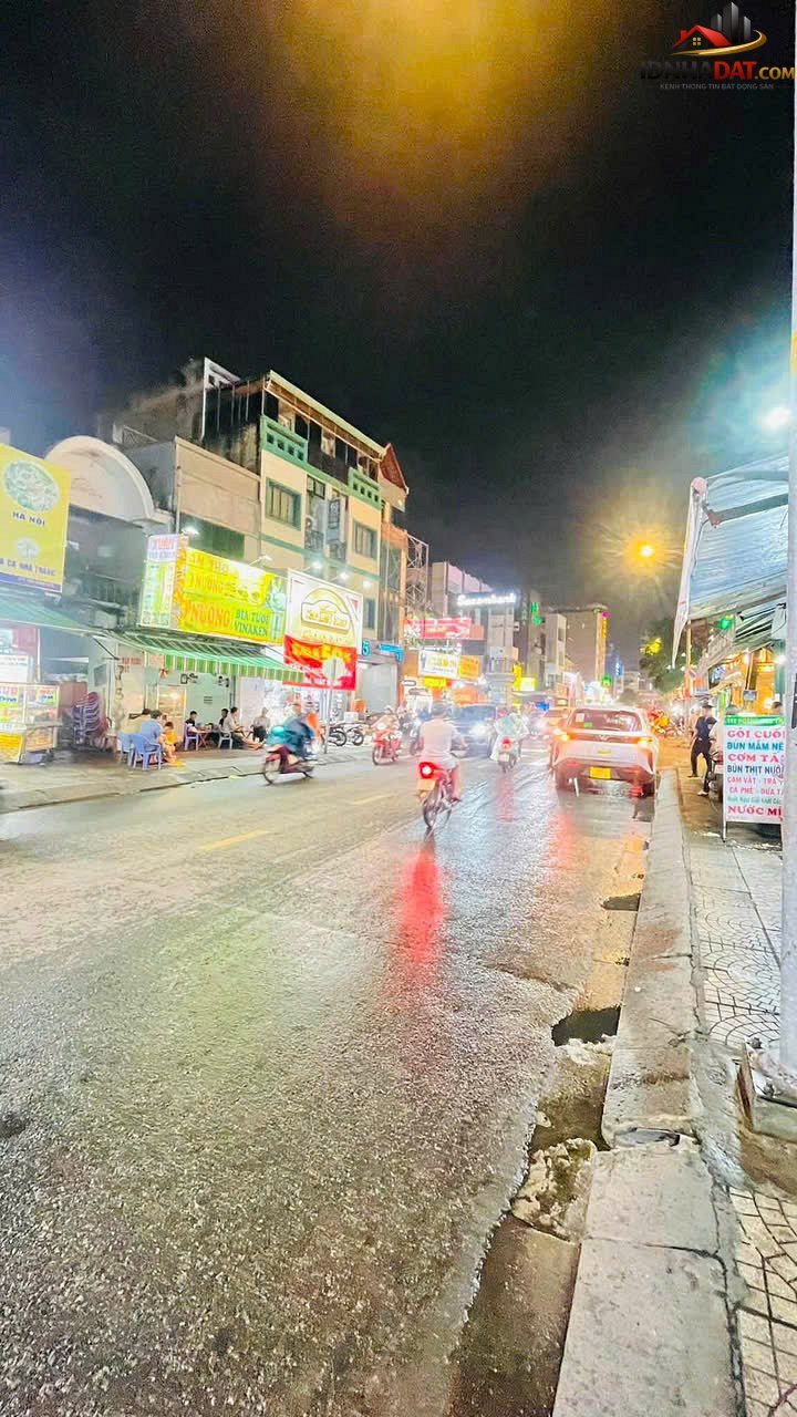 Bán nhà đất Đường Hoàng Hoa Thám – Phường cũ 12 Quận Tân Bình – Phường mới 12 – Thành phố Hồ Chí Minh 189m2 34.8 tỷ