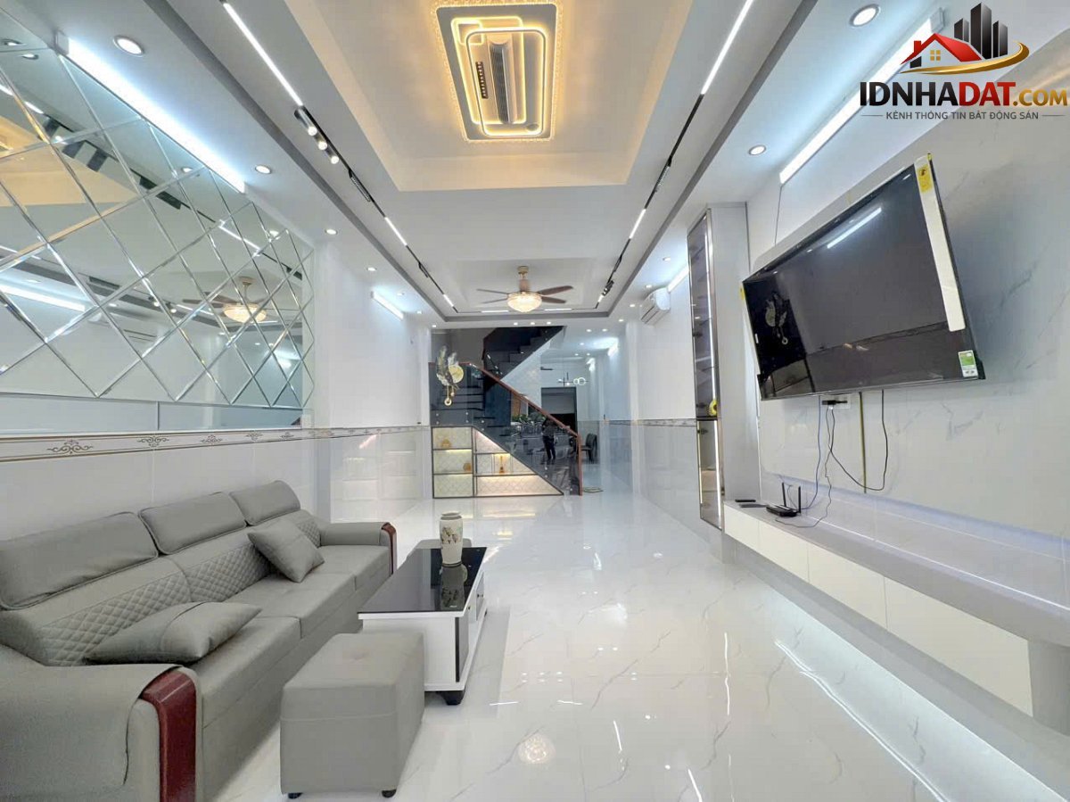 Giảm 1 tỷ – mặt tiền khu vip siêu đẹp – đường Nguyễn Oanh – Phường cũ 17 – Quận 1 – Phường mới 17 – Thành phố Hồ Chí Minh – Diện tích 83m2 – Giá 18.5 tỷ