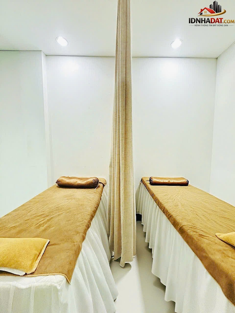 Nhà phố dòng tiền 2.000usd/tháng – gần chợ bến thành – 4 tầng, 62m2 chỉ 22 tỷ – đường thông, ôtô Bán nhà đất Đường Trần Đình Xu – Phường cũ Cầu Ông Lãnh Quận 1 – Phường mới Cầu Ông Lãnh – Thành phố Hồ Chí Minh