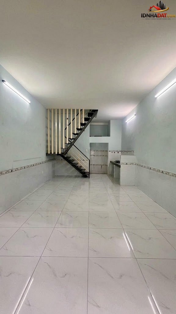 Chỉ 5 tỷ có ngày 40m2 x 2 tầng, Hẻm xe hơi thông thương tại F4 Tân Bình. Bán nhà đất Đường Trường Sa – Phường cũ 4 Quận Tân Bình – Phường mới 4 – Thành phố Hồ Chí Minh