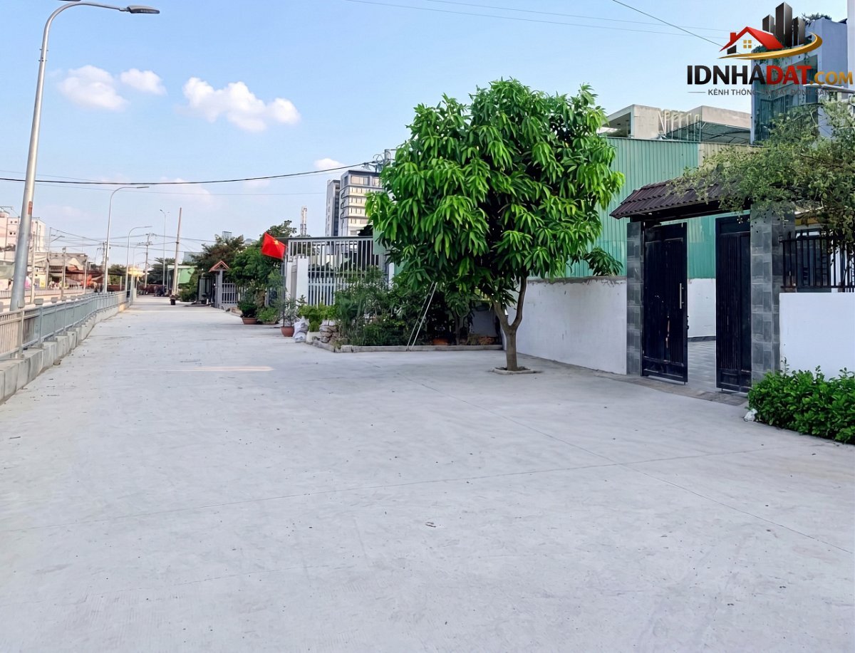 o2283 nhà lô góc đường Quốc Lộ 1A – Phường cũ An Phú Đông Quận 12 – Phường mới An Phú Đông – Thành phố Hồ Chí Minh diện tích 200m2 giá 9.9 tỷ