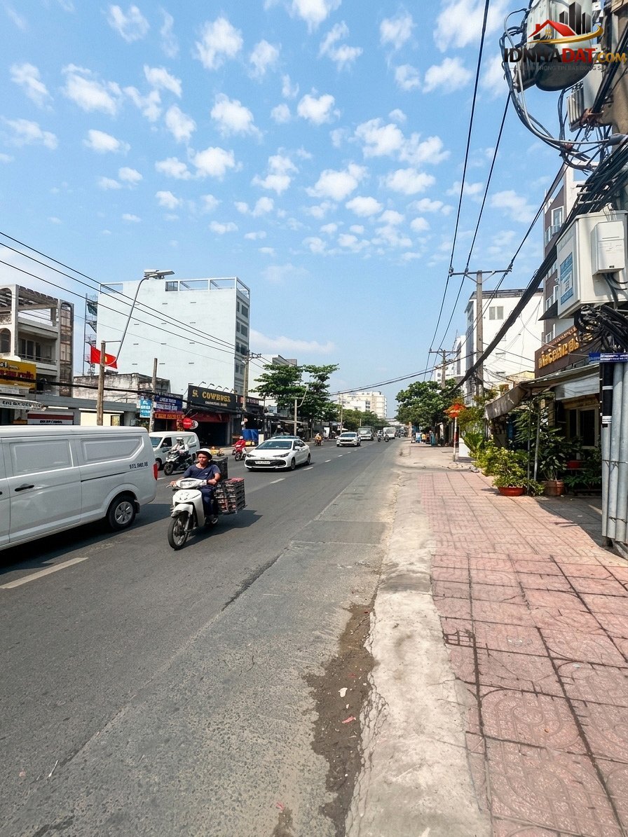 H2542 mặt tiền nguyễn xí kinh doanh đa ngành bao quanh 5 trường đh giá 18.99 tỷ – Bán nhà đất Đường Nguyễn Xí – Phường cũ 26 Quận TP HCM – Phường mới 26 – Thành phố Hồ Chí Minh 99m2