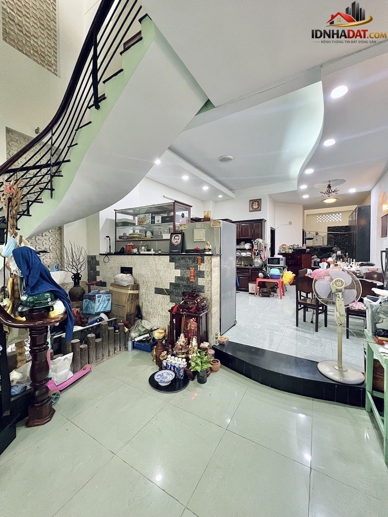 D2571 khan hiếm nhà sân ô tô sát ngã tư hàng xanh, 134m2 giá 15.5 tỷ – Bán nhà đất Đường Đinh Bộ Lĩnh – Phường cũ 26 – Quận Bình Thạnh – Phường mới 26 – Thành phố Hồ Chí Minh