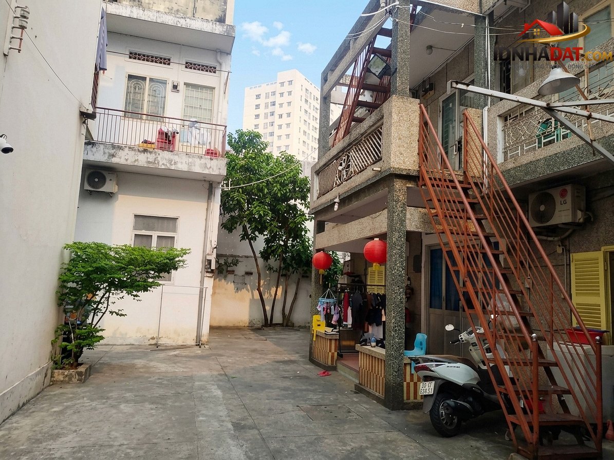 H2572 quỹ đất lớn mặt tiền quốc lộ 13 sát bến xe m… – Bán đất Quận Bình Thạnh – TP Hồ Chí Minh giá 20 – 40 tỷ