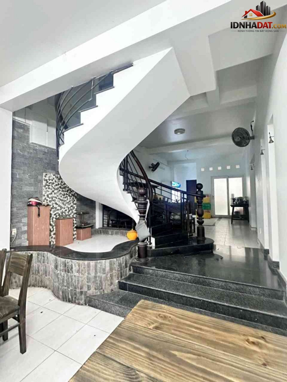 H2590 cơ hội sở hữu nhà mặt tiền đường Đặng Thùy Trâm – Phường cũ 13 Quận Bình Thạnh – Phường mới 13 – Thành phố Hồ Chí Minh diện tích 88m2 giá 18600000000