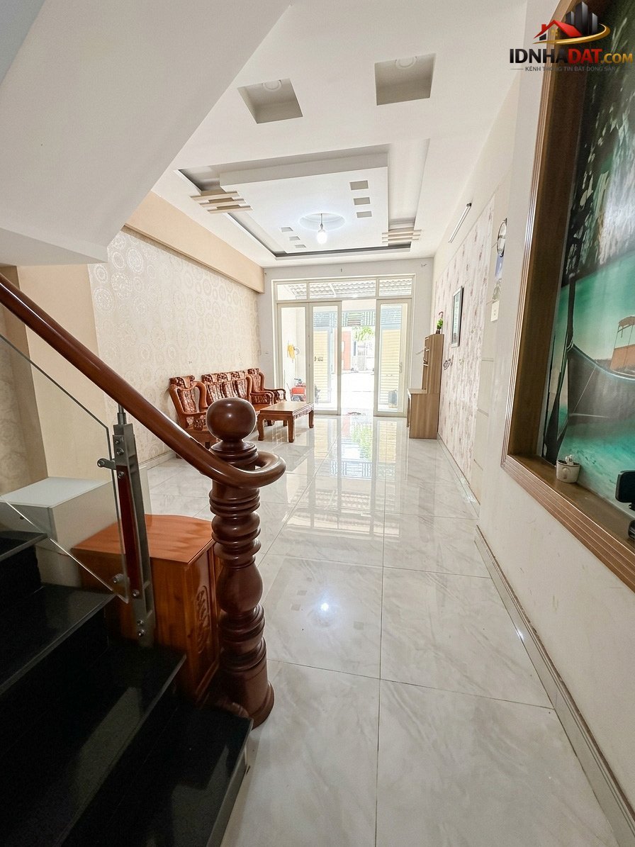 D2725 nhà 4 tầng sân thượng ngắm máy bay sát bv175 – giá 8.9 tỷ Bán nhà đất Đường Nguyễn Văn Công – Phường cũ 3 – Quận Tân Bình – Phường mới 3 – Thành phố Hồ Chí Minh