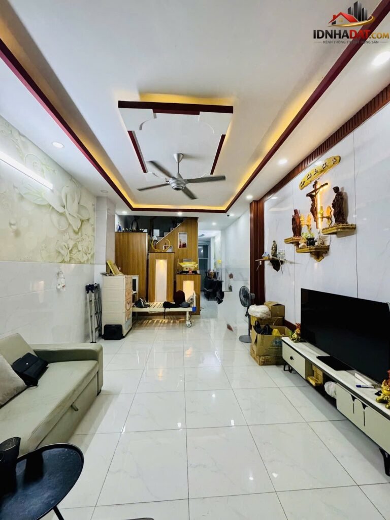 Tô Hiệu giáp Q6 68m2 2 tầng đúc 2pn 2wc sát mặt tiền chỉ 6.95 tỷ – Bán nhà đất Đường Tô Hiệu – Phường cũ Tân Thành Quận Tân Phú – Phường mới Tân Thành – Thành phố Hồ Chí Minh