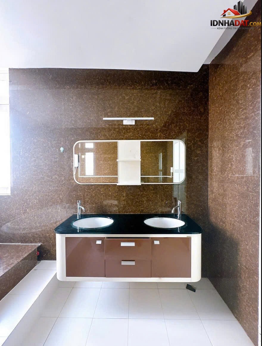 Bán căn hộ villa kinh doanh 11 phòng hẻm xe hơi đường cách mạng tháng 8 – Phường cũ Hòa Hưng Quận 13 – Phường mới Hòa Hưng – Thành phố Hồ Chí Minh 180m2 57 tỷ