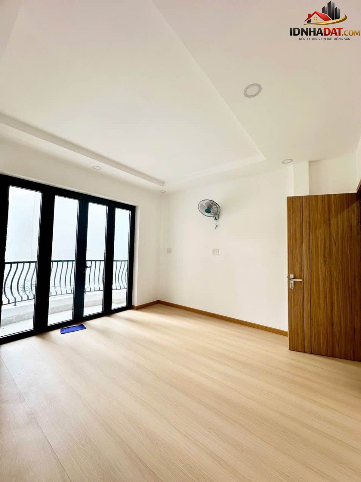 Nhà to nhà bé miễn đẹp là được Đường Kênh Nước Đen – Phường cũ Bình Hưng Hòa Quận Bình Tân – Phường mới Bình Hưng Hòa – Thành phố Hồ Chí Minh 41m2 5.4 tỷ