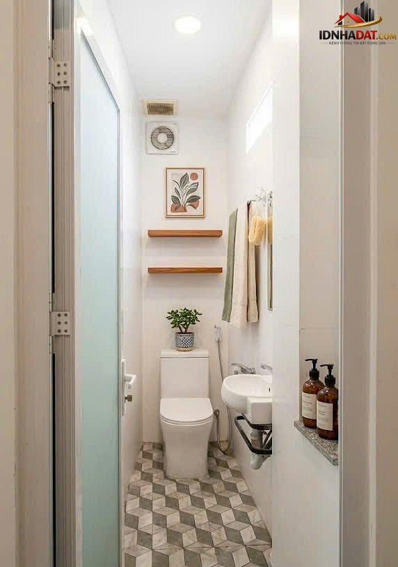 Nhà hẻm xe hơi cách mạng tháng tám, quận tân bình, 100m2, giá 7900000000