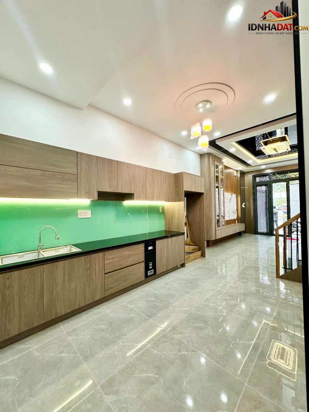 Nhà to nhà bé miễn đẹp là được Đường Kênh Nước Đen – Phường cũ Bình Hưng Hòa Quận Bình Tân – Phường mới Bình Hưng Hòa – Thành phố Hồ Chí Minh 41m2 5.4 tỷ