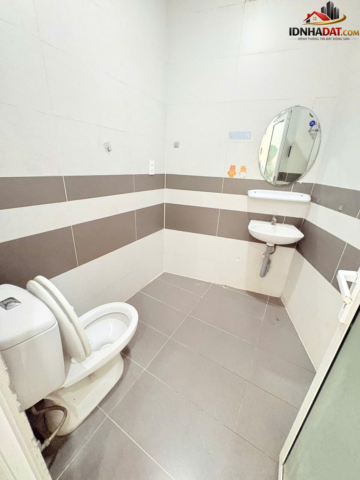 Chủ định cư bán gấp CHDV Ni Sư Huỳnh Liên 43m2 5.1… – Bán nhà mặt phố Quận Tân Bình – TP Hồ Chí Minh giá 5 – 7 tỷ