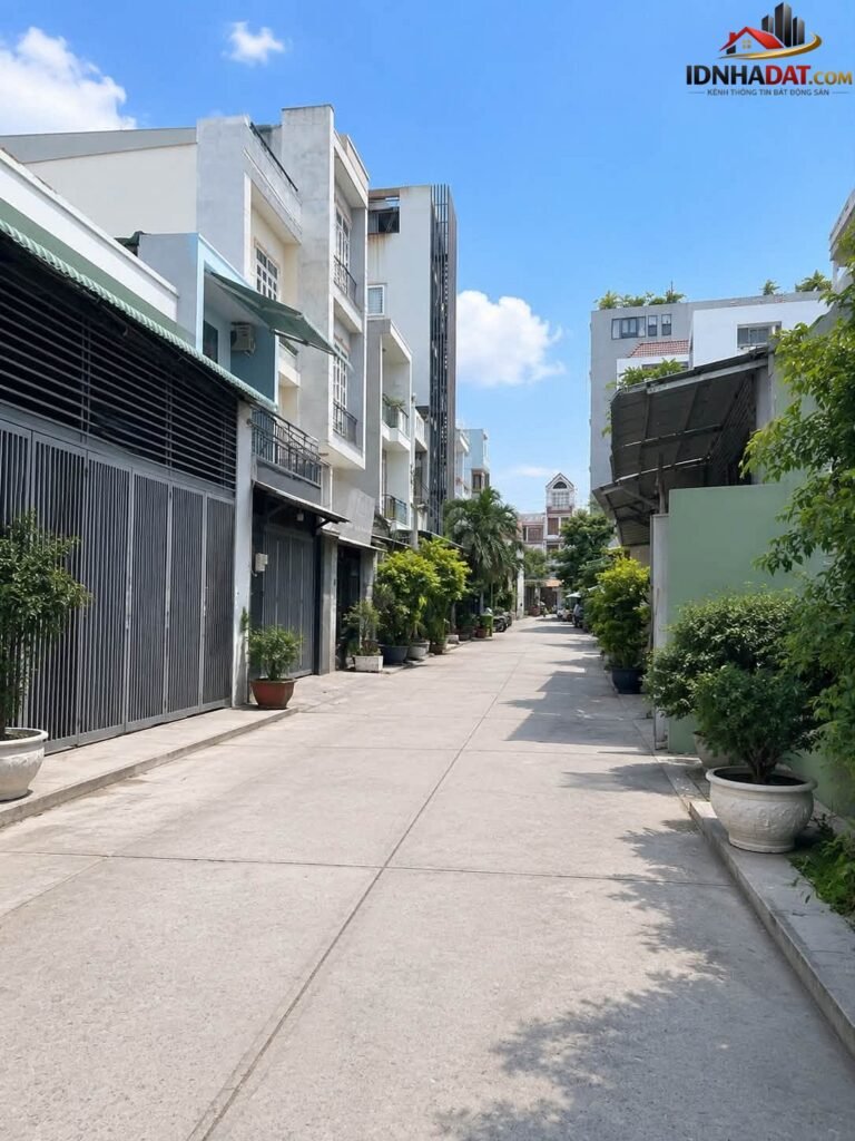 Bán nhà đất Đường Số 19 – Phường cũ Bình Hưng Hòa Quận Tân Phú – Phường mới Bình Hưng Hòa – Thành phố Hồ Chí Minh 93m2 7.3 tỷ