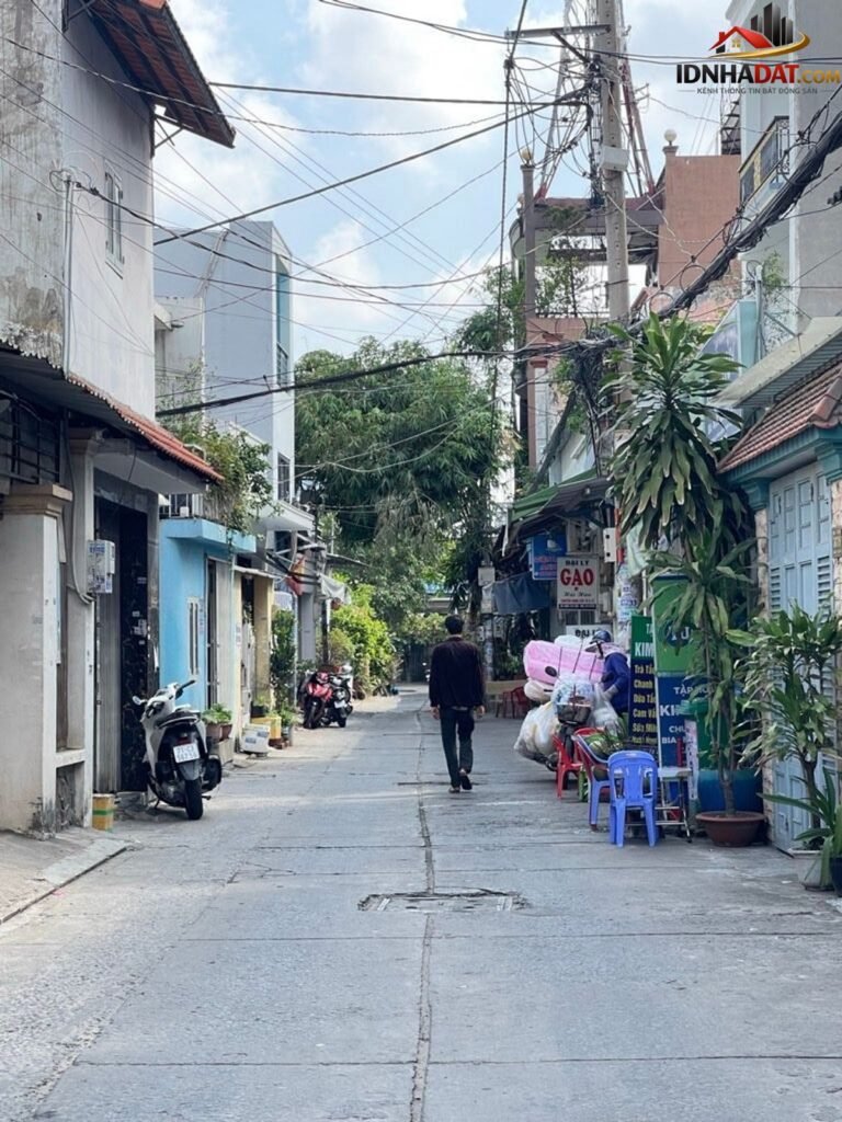 Nhà đẹp hẻm ô tô, 3 tầng,giáp bình tân,tân phú chỉ 3 tỷ 450 triệu – Bán nhà đất Đường Hương Lộ 3 – Phường cũ Bình Hưng Hòa Quận Tân Phú – Phường mới Bình Hưng Hòa B – Thành phố Hồ Chí Minh