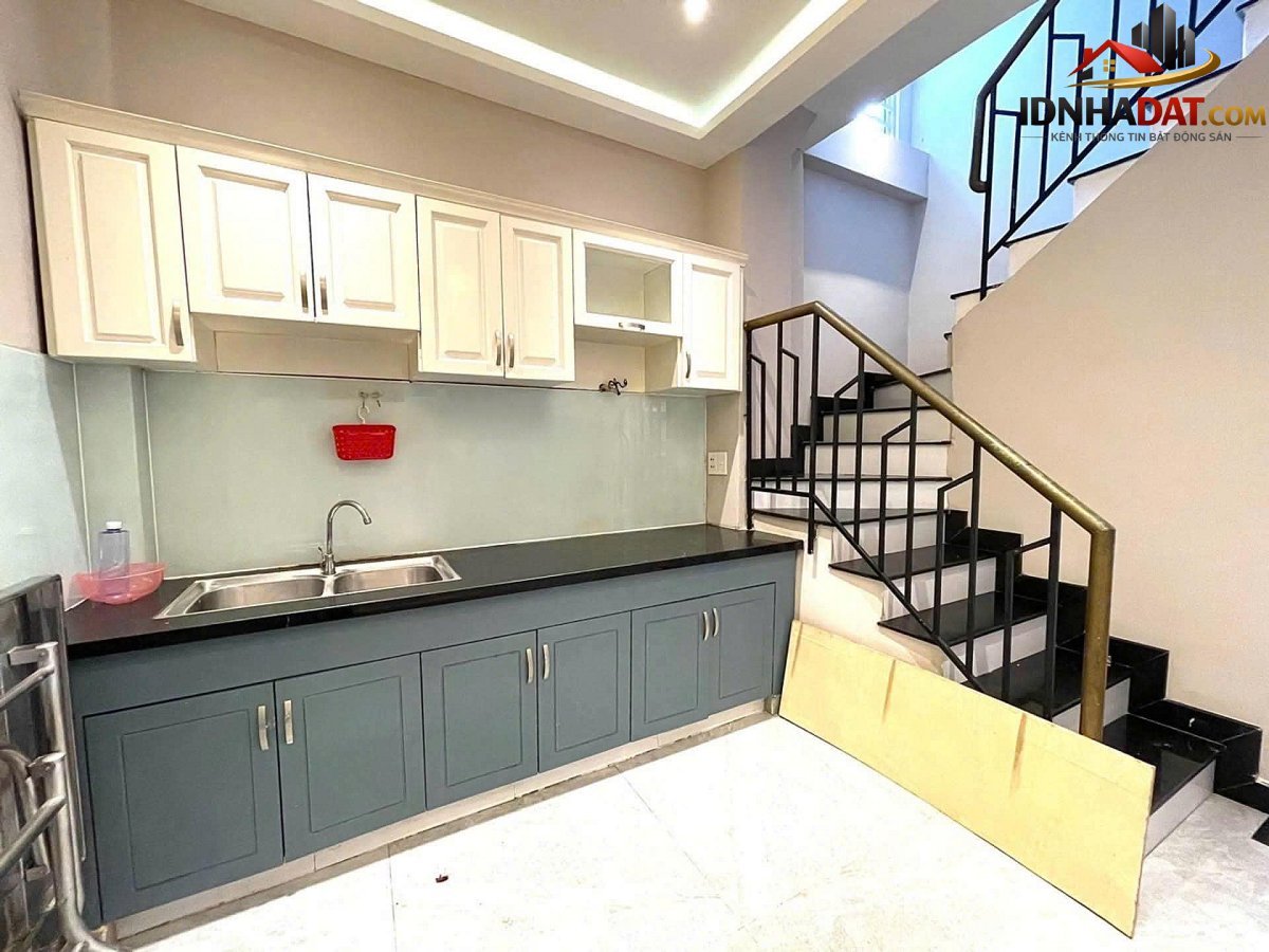 Bán nhà đất Đường Trần Quốc Hoàn – Phường cũ 4 Quận Tân Bình – Phường mới Tân Sơn Hòa – Thành phố Hồ Chí Minh 65m2 14 tỷ