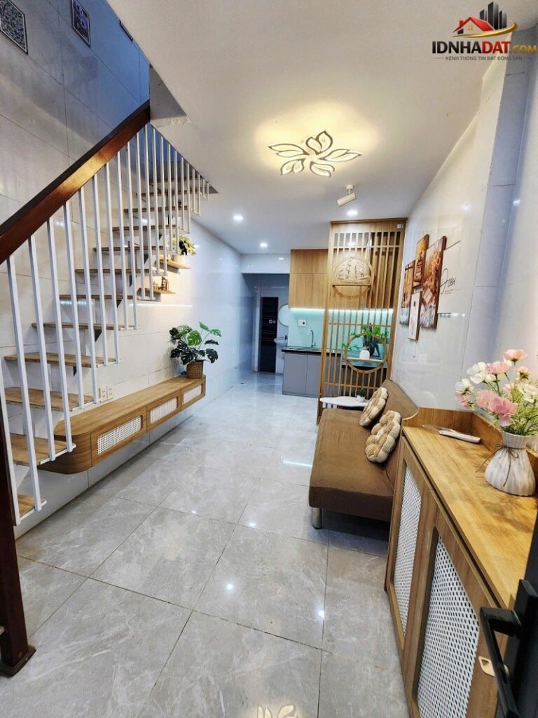 Nhà gần mt điện biên phủ 31m2, 2 tầng, 2pn 2wc full nội thất 2.68 tỷ vừa – Bán nhà đất Đường Điện Biên Phủ – Phường cũ Chính Gián – Quận Hải Châu – Phường mới Chính Gián – Thành phố Đà Nẵng