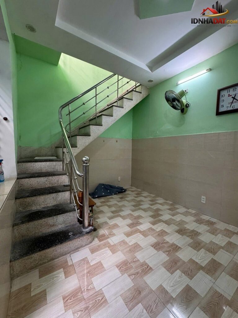 2.35 tỷ nhà gần mặt tiền hàm nghi, 2 tầng cứng ngắc, sạch sẽ ở ngay – Bán nhà đất Đường Hàm Nghi – Phường cũ Thạc Gián – Phường mới Thạc Gián – Thành phố Đà Nẵng 25m2 2350000000