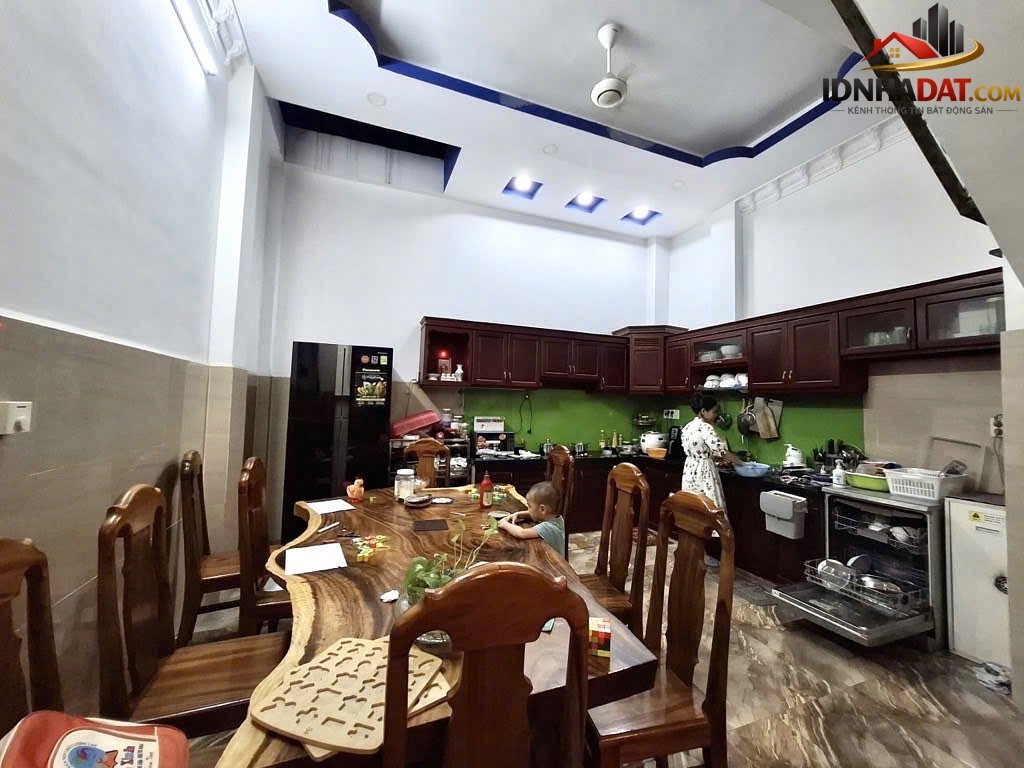 Chính chủ bán gấp nhà 1 trệt 3 lầu sân thượng hẻm xe hơi đường hương lộ 80 – Phường cũ Bình Hưng Hòa B Quận Bình Tân – Phường mới Bình Tân – Thành phố Hồ Chí Minh 64m2 5.7 tỷ
