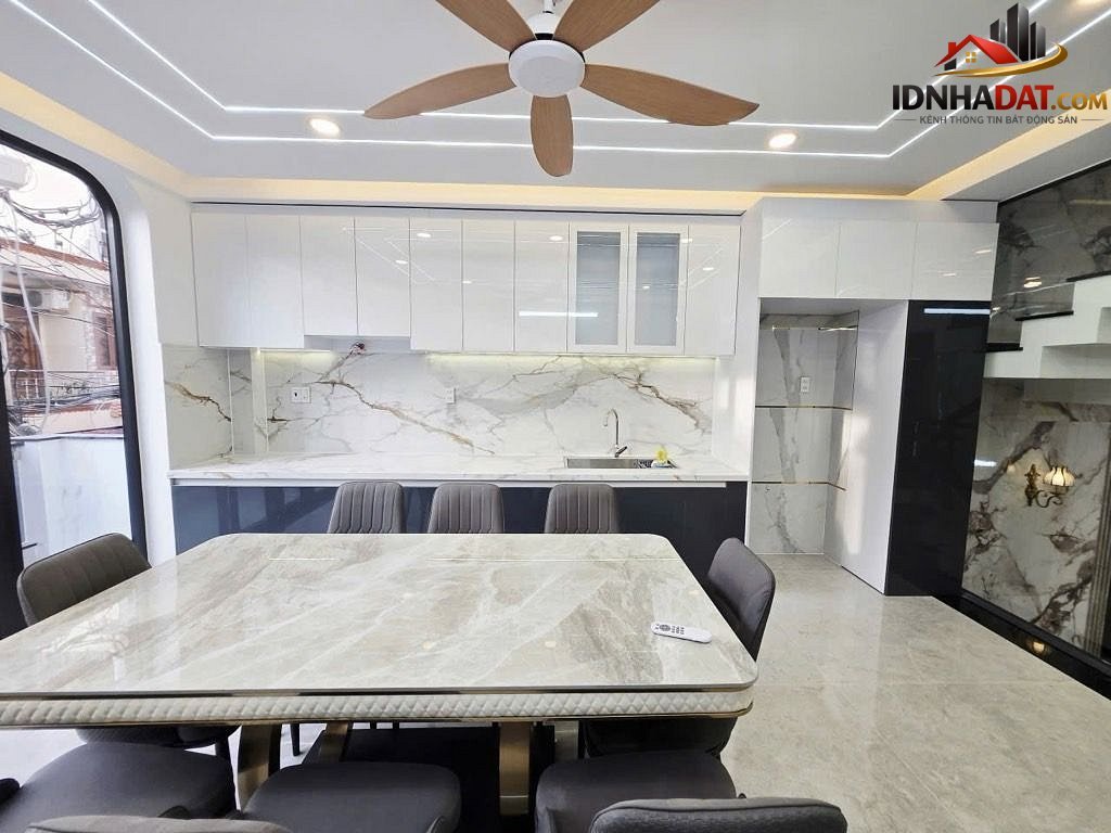 Siêu phẩm 5 tầng full nội thất đẹp – ngay hương lộ 2 – kết nối tên lửa , lê văn quới – sổ đẹp vuông Bán nhà đất Đường Hương Lộ 2 – Phường cũ Bình Trị Đông Quận Bình Tân – Phường mới Bình Trị Đông – Thành phố Hồ Chí Minh 56m2 7.6 tỷ