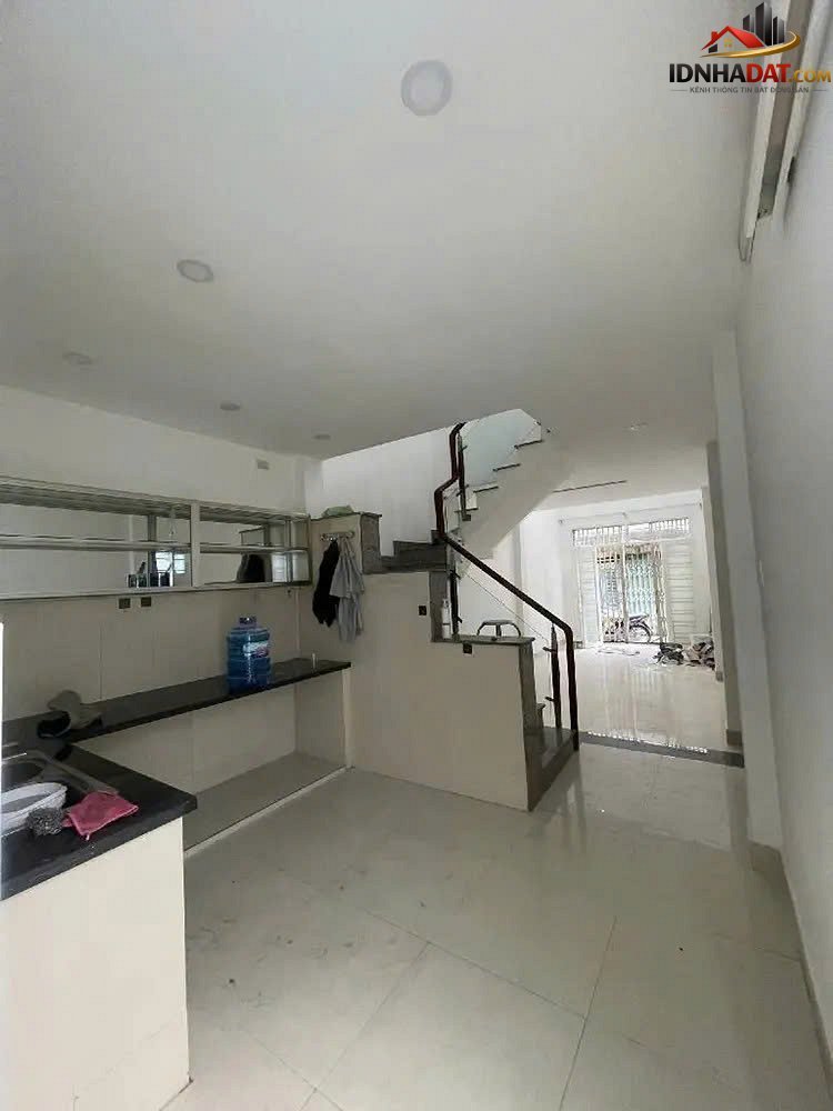 Mới đẹp vào ở ngay – Hẻm thông – 30M r… – Bán nhà trong ngõ, hẻm Quận Tân Phú – TP Hồ Chí Minh giá 3 – 5 tỷ