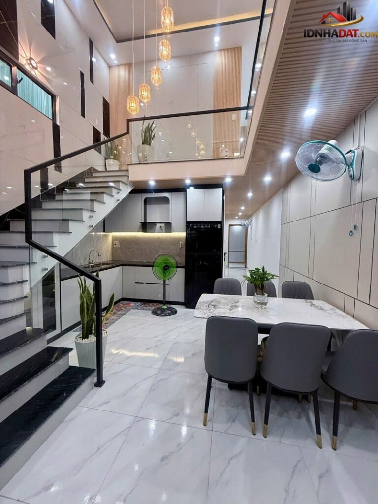 Nhà kiệt thẳng thông thấy mt trần cao vân, 92m2, giá 5.6 tỷ – Bán nhà đất Đường Trần Cao Vân – Phường cũ Tam Thuận – Phường mới Tam Thuận – Thành phố Đà Nẵng