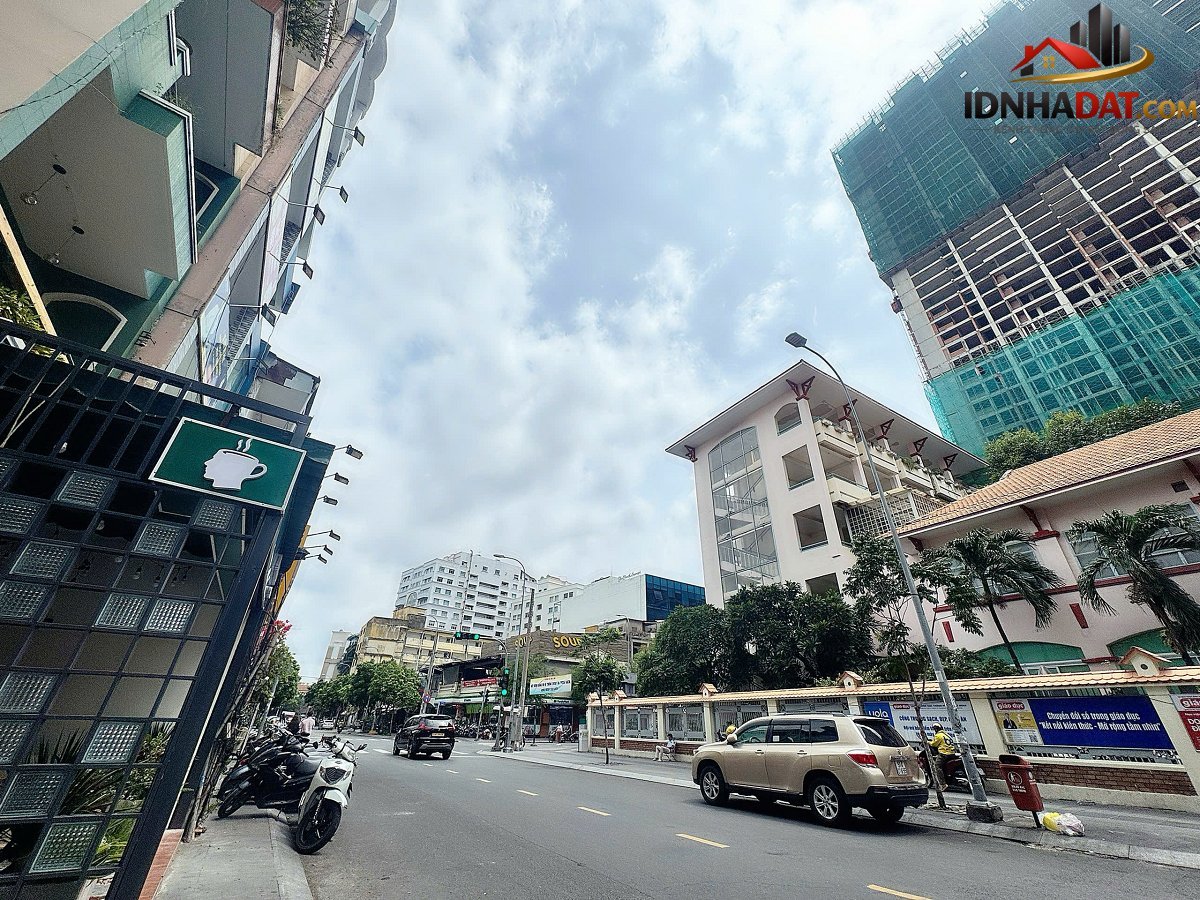 Chính chủ bán nhà ngay trường dh văn lang – xe tải đậu cửa – chính chủ chưa qua đầu tư – diện tích 50m2 – giá 12.5 tỷ – Bán nhà đất Đường nguyen-khac-nhu – Phường cũ Cô Giang Quận 1 – Phường mới Cô Giang – Thành phố Hồ Chí Minh