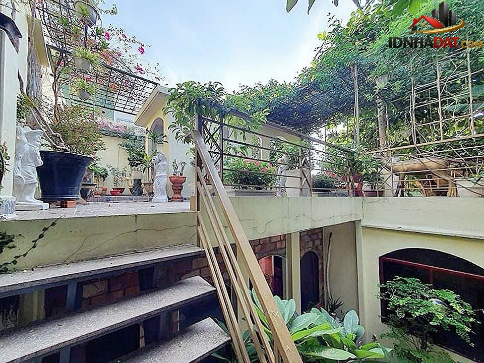 Chủ nhà nghệ sỹ đạo diễn nổi tiền cần bán biệt thự… – Bán biệt thự Quận 10 – TP Hồ Chí Minh giá 40 – 80 tỷ