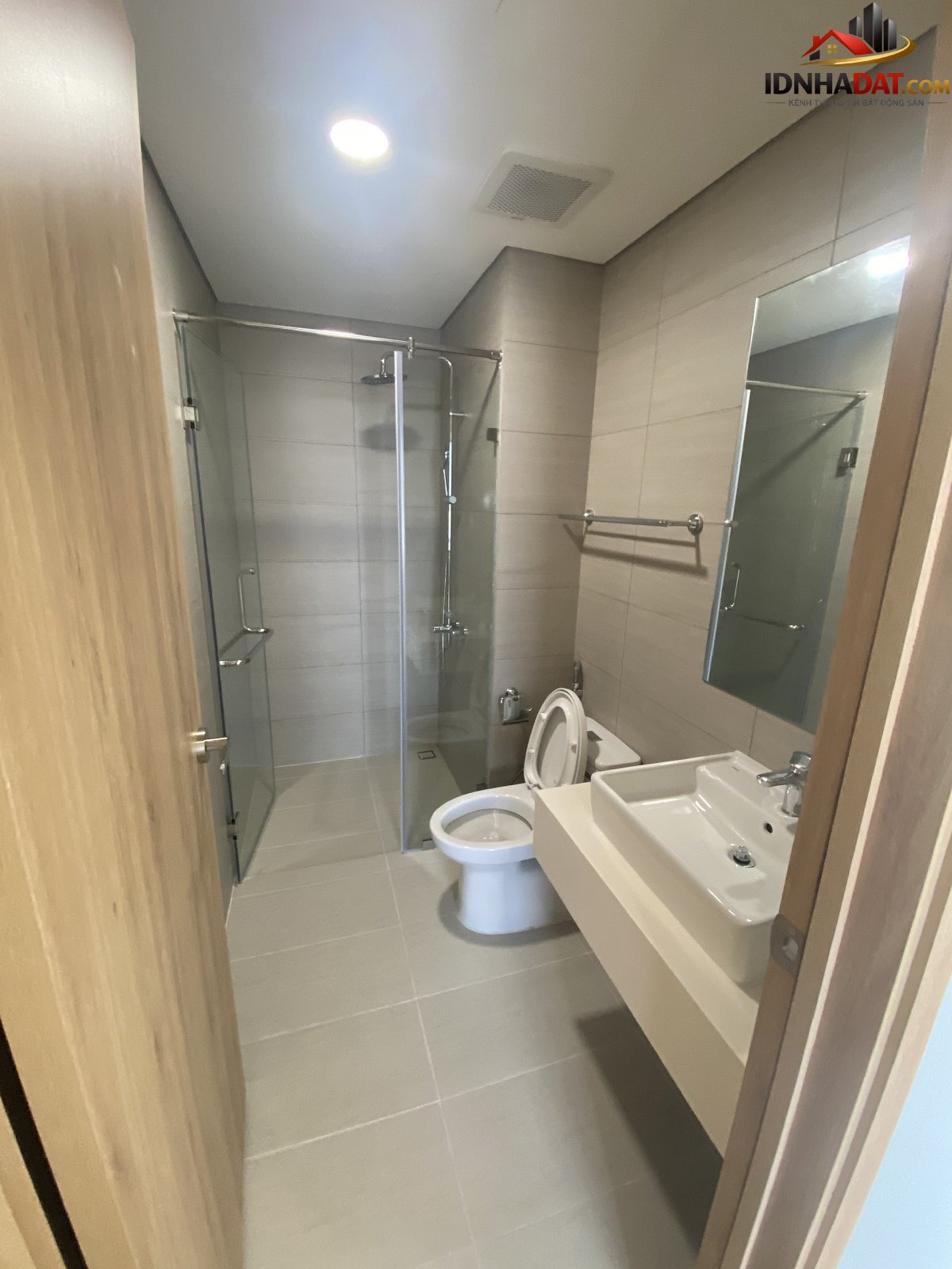 Chính chủ bán gấp căn 2PN Akari City Bình Tân – Đường Akari City – Phường cũ Bình Trị Đông B – Quận Bình Tân – Phường mới Bình Trị Đông – Thành phố Hồ Chí Minh – Diện tích 61m2 – Giá 4.15 tỷ