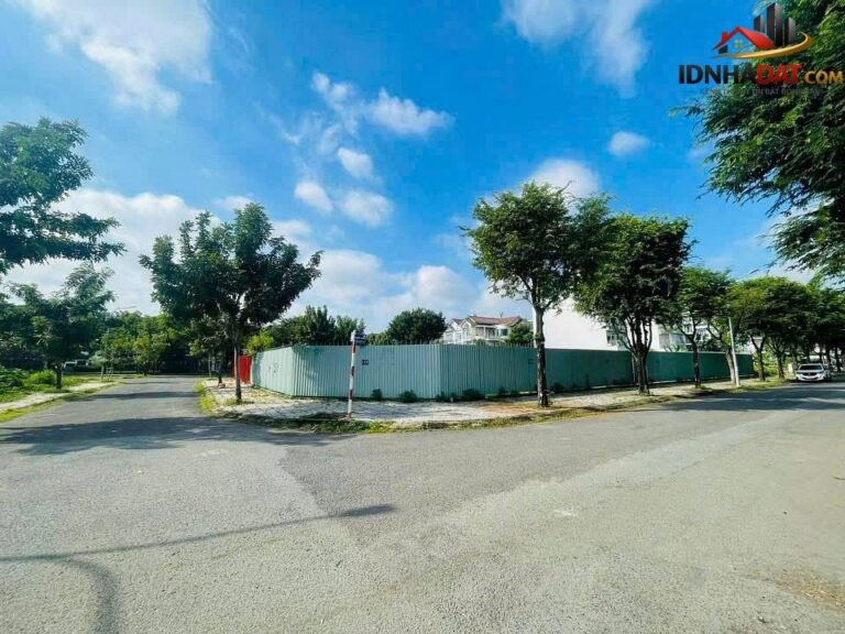 Bán Đất góc 3 Mặt Tiền 27x36m Khu sadaco Ven Sông Tân Phong Quận 7 Bán nhà đất Đường Nguyễn Văn Linh – Phường cũ Tân Phong Quận 7 – Phường mới Tân Phong – Thành phố Hồ Chí Minh 947m2 180.5 tỷ