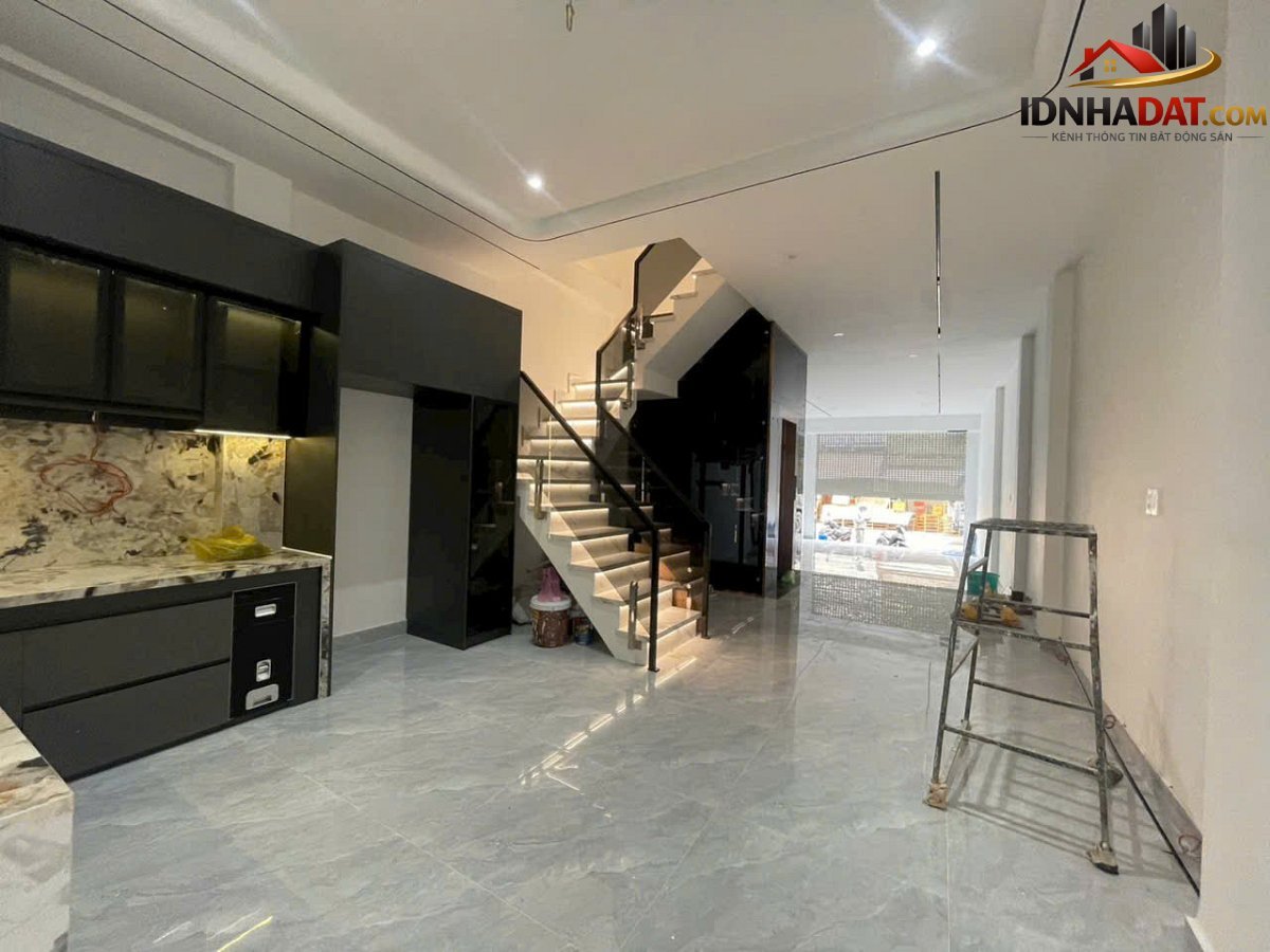 Nhà 4.8x18m 4 lầu Lâm văn Bền phường Tân Quy Quận 7 Bán nhà đất Đường Lâm Văn Bền – Phường cũ Tân Quy Quận 7 – Phường mới Tân Quy – Thành phố Hồ Chí Minh 73m2 32 tỷ