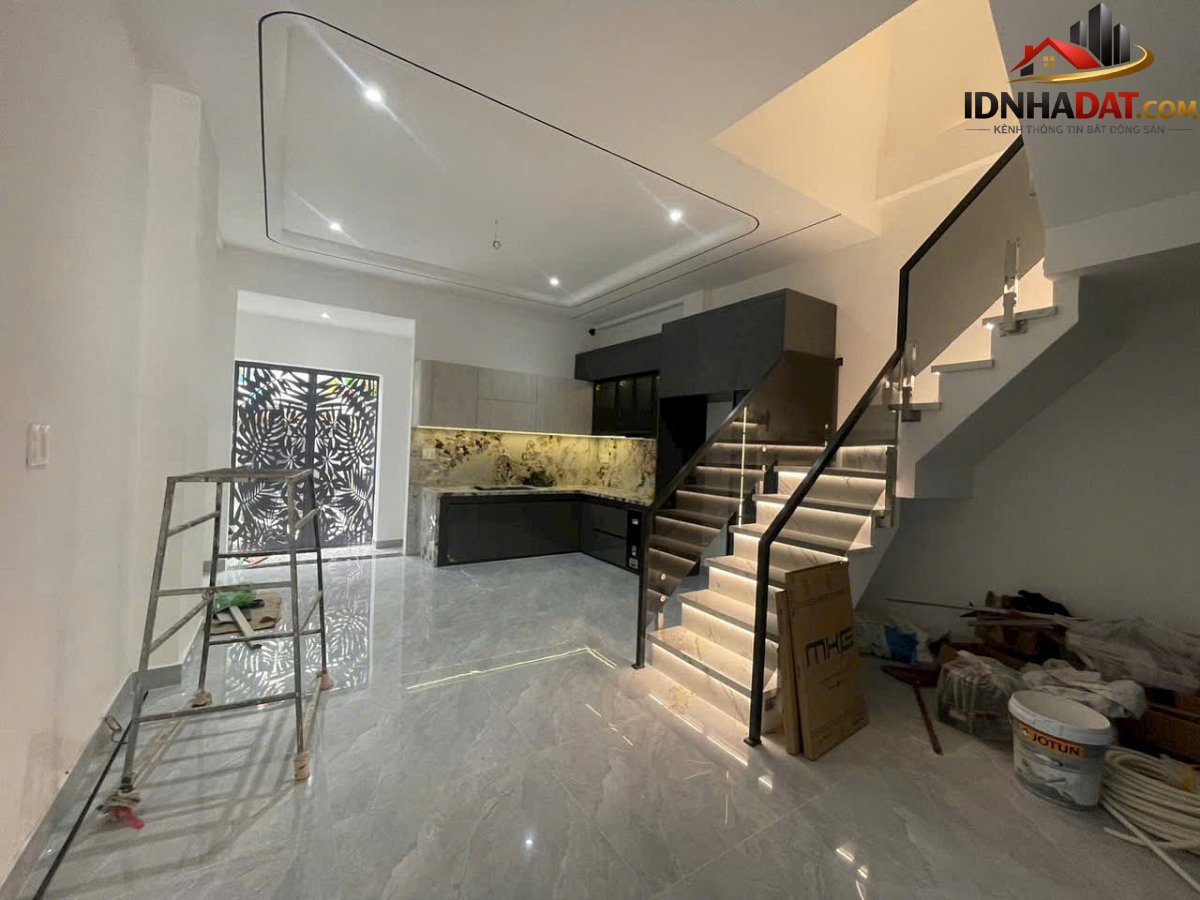 Nhà 4.8x18m 4 lầu Lâm văn Bền phường Tân Quy Quận 7 Bán nhà đất Đường Lâm Văn Bền – Phường cũ Tân Quy Quận 7 – Phường mới Tân Quy – Thành phố Hồ Chí Minh 73m2 32 tỷ