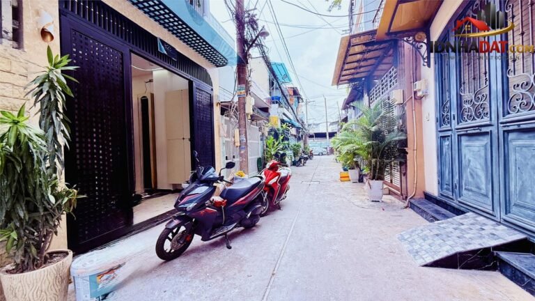 Nhà ga t3 gần trường chinh, emart 2, hẻm xe hơi, dt 50m2, 4 tầng mái btct, gấp bán Bán nhà đất Đường Phan Huy Ích – Phường cũ 15 Quận TP HCM – Phường mới 15 – Thành phố Hồ Chí Minh 7.5 tỷ
