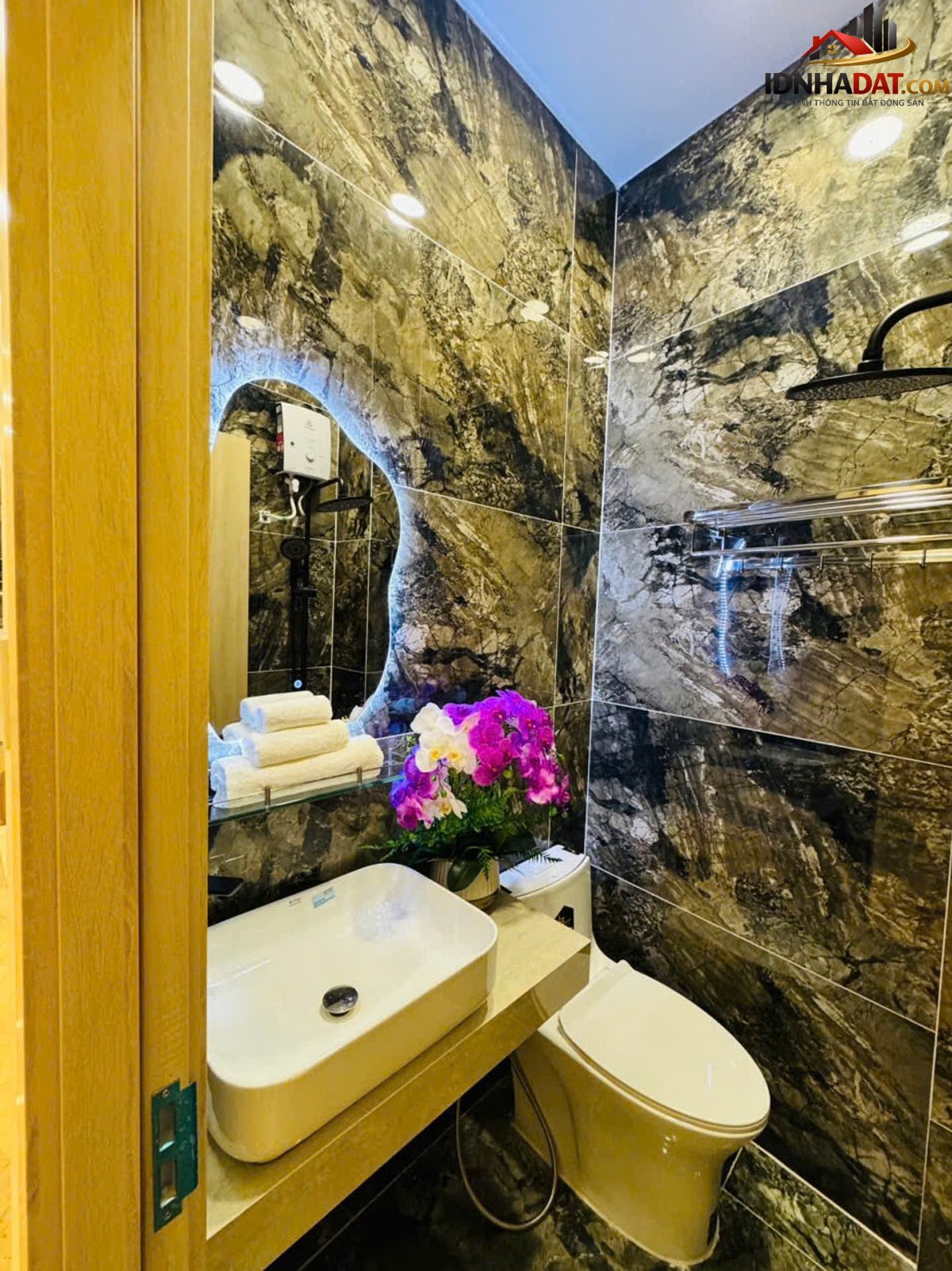 Bán nhà đất Đường Lạc Long Quân – Phường cũ 10 Quận Tân Bình – Phường mới 10 – Thành phố Hồ Chí Minh 41m2 5 tỷ