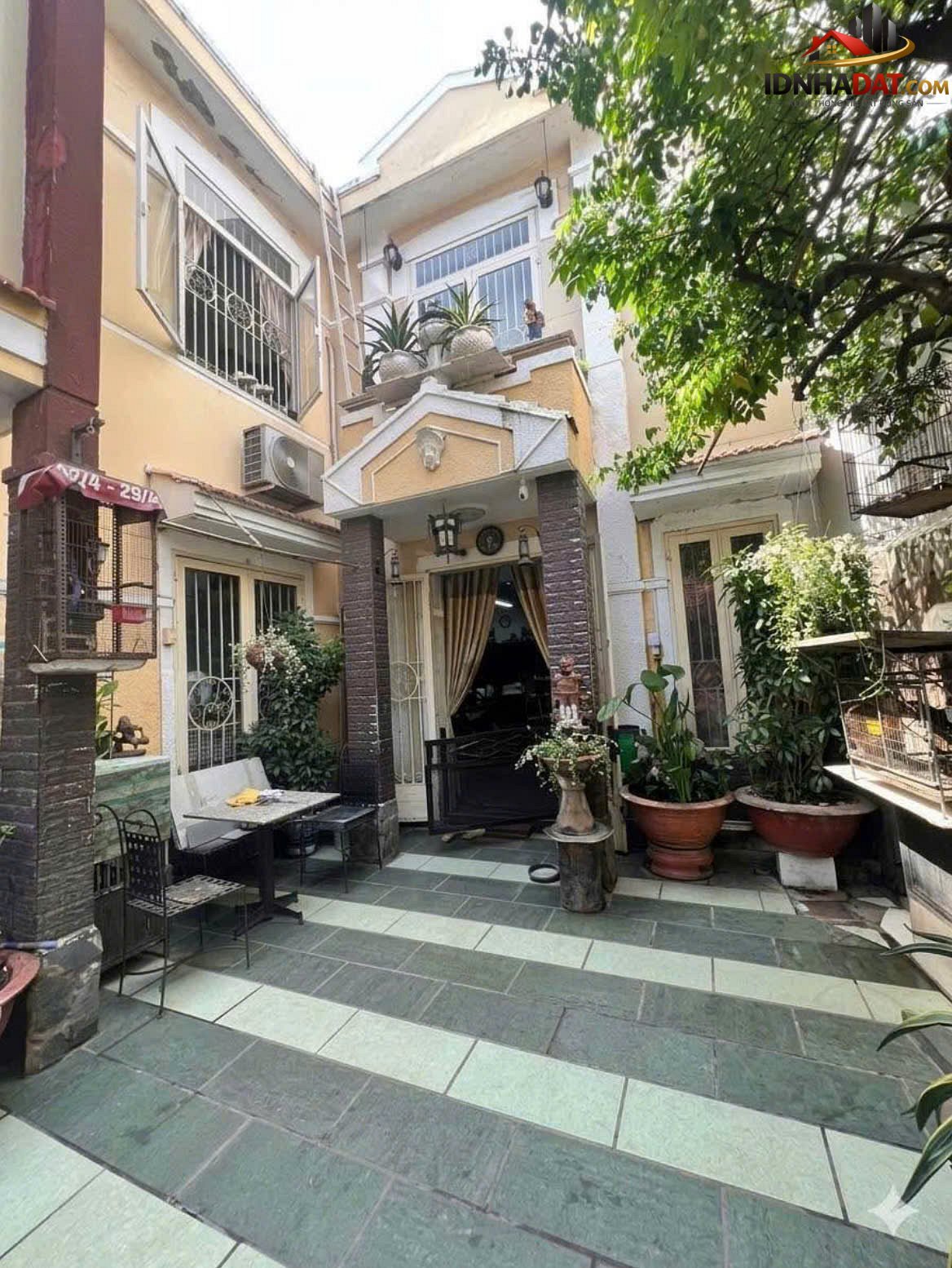 Biệt thự quận 7 – Đường Tân Thuận Đông – Thành phố Hồ Chí Minh – diện tích 135m2 – giá 12.5 tỷ