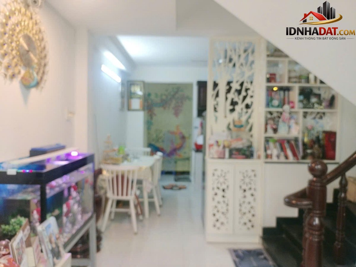 Chỉ 4,4 tỷ sở hữu nhà 4 tầng đường Nguyễn Văn Quỳ – Phường cũ Phú Thuận Quận 7 – Phường mới Phú Thuận – Thành phố Hồ Chí Minh diện tích 49m2