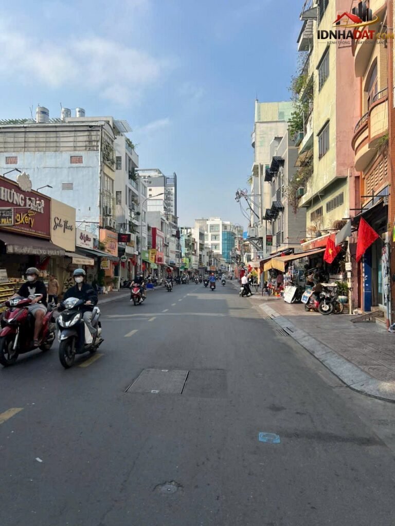 Đường nhựa 8m đỗ nhuận vừa vừa kinh doanh 75m2 – Phường cũ Tân Sơn Nhì Quận Tân Phú – Phường mới Tân Sơn Nhì – Thành phố Hồ Chí Minh 12.19 tỷ
